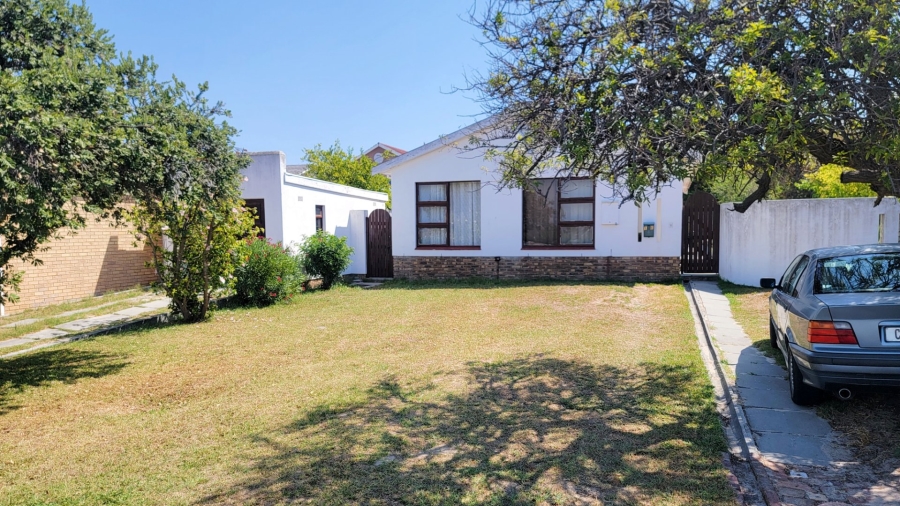 3 Bedroom Property for Sale in Glenhaven Western Cape